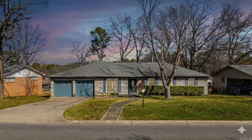 8210 Leatrice Dr, Little Rock, AR, 72227-3918 | Card Image