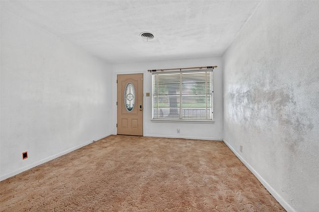 1402 Hillcrest Dr, House other with 3 bedrooms, 2 bathrooms and null parking in Sherman TX | Image 8
