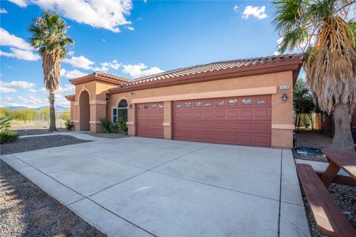 4536 W Dora Dr, Golden Valley, AZ, 86413-8164 | Card Image