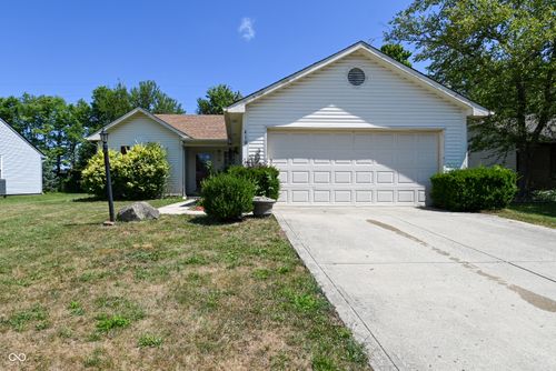 410 Lockerbie Ln, Pittsboro, IN, 46167-8928 | Card Image