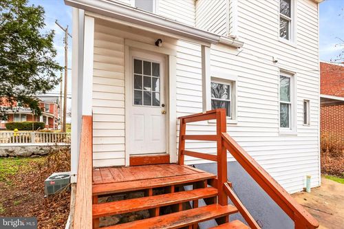 6 N Main St, YORK, PA, 17403 | Card Image