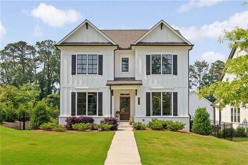 3230 Rockbridge Rd, Avondale Estates, GA, 30002-1145 | Card Image