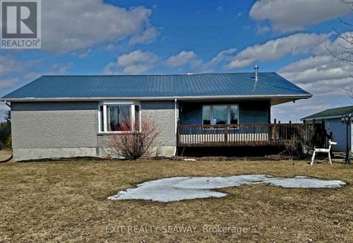 16825 County Rd 15 Road, North Stormont, ON, K0C1W0 | Card Image