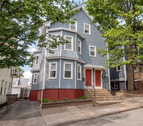 114 Jenkins St, Providence, RI, 02906-1742 | Card Image