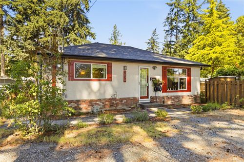 2872 Glen Lake Rd, Victoria, BC, V9B4A7 | Card Image