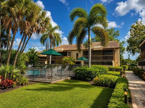 10-3033 Willow Grn, SARASOTA, FL, 34235-2037 | Card Image