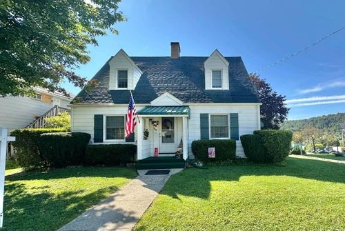 720 Penn Street, New Bethlehem, PA, 16242 | Card Image