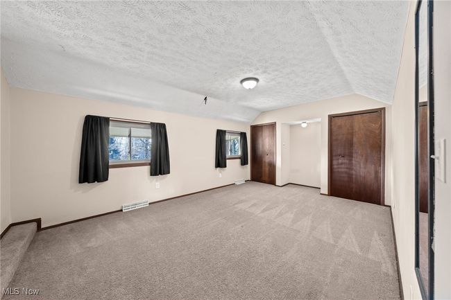 bedroom without furniture | Image 28