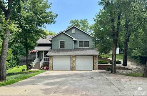 404 Juniper St, Wakefield, KS, 67487-9713 | Card Image