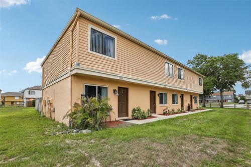 12057 Tift Cir, Orlando, FL, 32826-3915 | Card Image