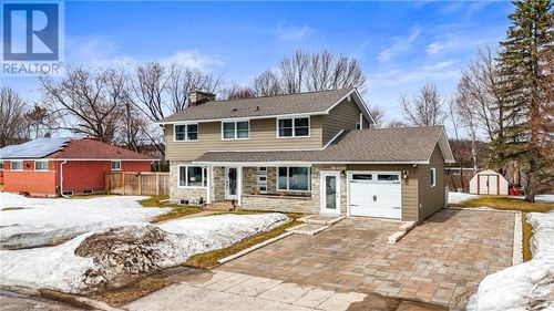 247 Spanish River Dr, Espanola, ON, P5E1A2 | Card Image