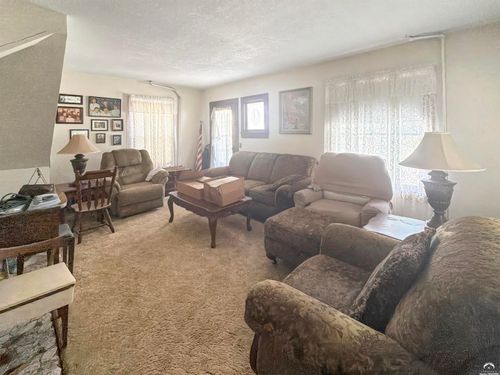 109 N 10th St, Atchison, KS, 66002-2348 | Card Image
