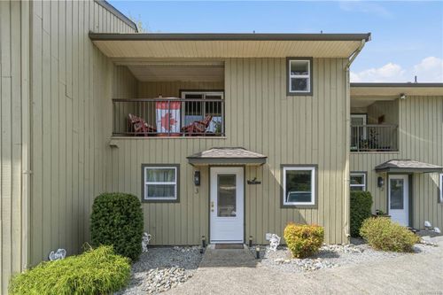 3-3350 Island Hwy, Qualicum Beach, BC, V9K2S2 | Card Image
