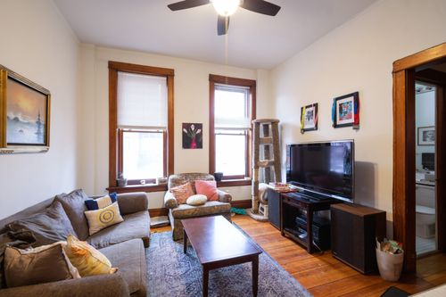3-3552 N Lakewood Ave, Chicago, IL, 60657-1434 | Card Image
