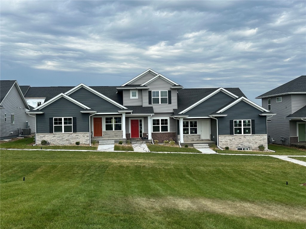 Catherine Dr, Tiffin, IA 52340