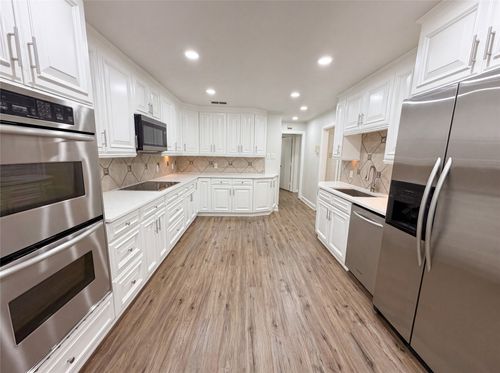 6878 Burwood Ln, Dallas, TX, 75214-3709 | Card Image