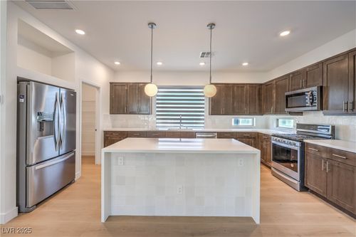 8144 Monsoon Bay St, Las Vegas, NV, 89113-4700 | Card Image