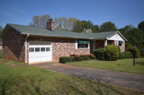 151 Lynn Dr, wellford, SC, 29385-9445 | Card Image