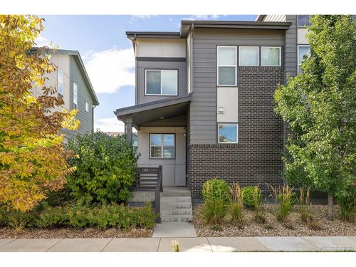 7203 W Pacific Ave, Lakewood, CO, 80227-2676 | Card Image