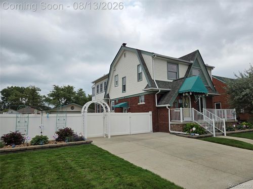 1503 12th St, Wyandotte, MI, 48192-3333 | Card Image