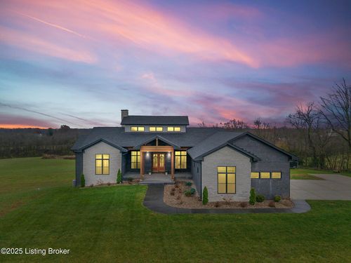 300 S Stallard Dr, Shelbyville, KY, 40065-8965 | Card Image