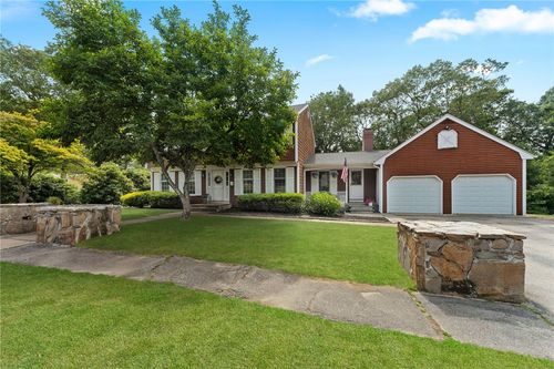 85 N Cobble Hill Rd, Warwick, RI, 02886-9308 | Card Image