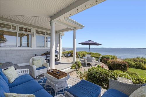 30 Broadview Ave, Warwick, RI, 02889-6833 | Card Image