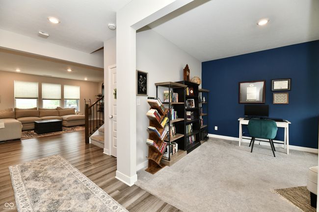 Den/Library | Image 10