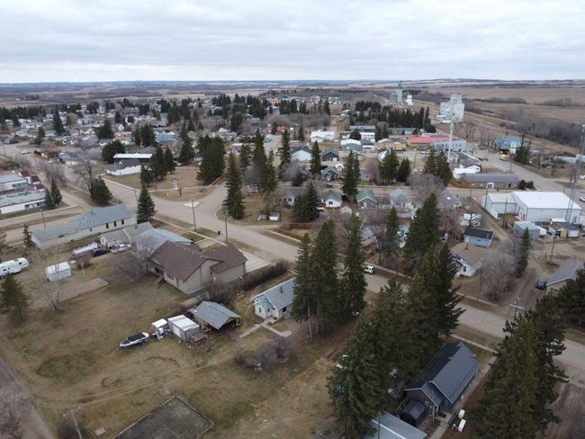 16 2 Street S, House other with 3 bedrooms, 2 bathrooms and 4 parking in Marwayne AB | Image 19