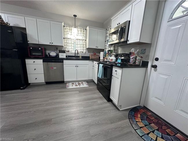 100 Daniels St, House other with 3 bedrooms, 2 bathrooms and null parking in Randleman NC | Image 7