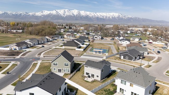 Bird's eye view featuring a mountain view and a residential view | Image 25