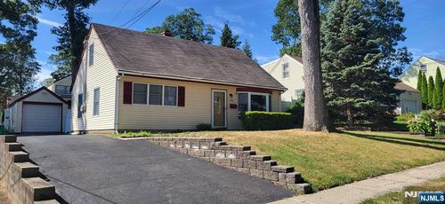 134 Bergen Ave, Waldwick, NJ, 07463-2124 | Card Image