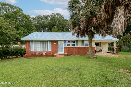 1312 Sunny Side St, Whiteville, NC, 28472-4404 | Card Image