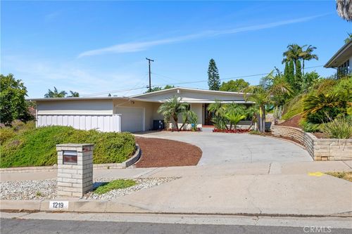 1219 N Raymond Ave, Fullerton, CA, 92831-2047 | Card Image