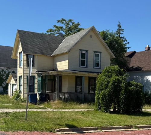 127 E William St, Michigan City, IN, 46360 | Card Image