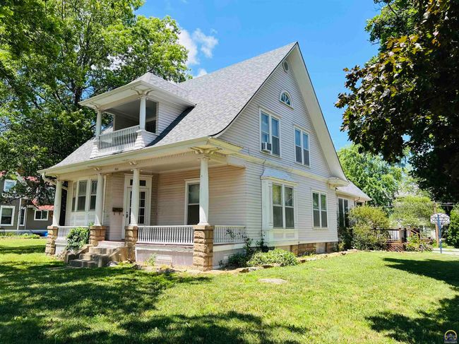 703 Pioneer St, House other with 4 bedrooms, 3 bathrooms and null parking in Seneca KS | Image 7