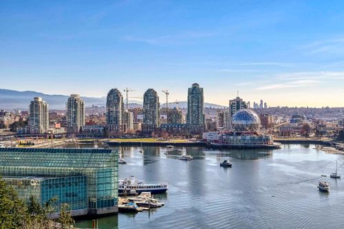 1902-8 Smithe Mews, Vancouver, BC, V6B0A5 | Card Image