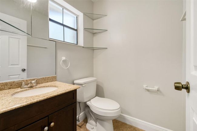 APT-11 - 410 N Cypress Dr, Townhouse with 2 bedrooms, 2 bathrooms and null parking in Tequesta FL | Image 6