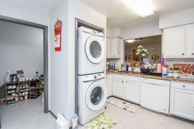 2469 - 12469 Sharpview Dr, House attached with 2 bedrooms, 2 bathrooms and null parking in Houston TX | Image 9