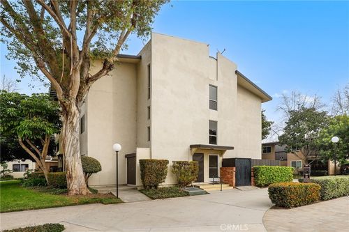 d301-12200 Montecito Rd, Seal Beach, CA, 90740 | Card Image