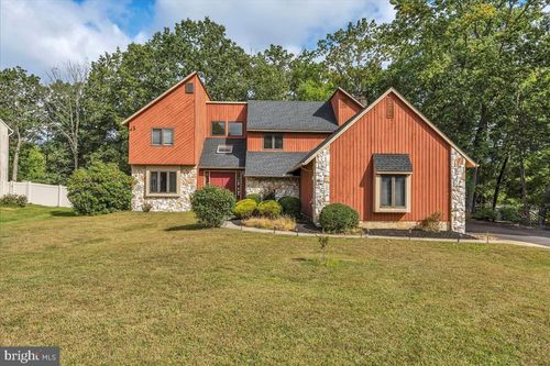 8 Kimberly Ct, VOORHEES, NJ, 08043-2847 | Card Image