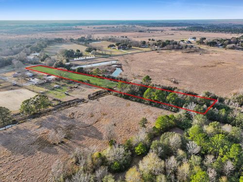 16195 Marsh Rd, Hamshire, TX, 77622-8559 | Card Image