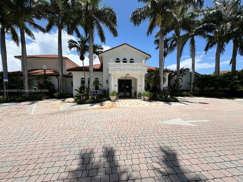 218-218 Villa Cir, Boynton Beach, FL, 33435-8905 | Card Image