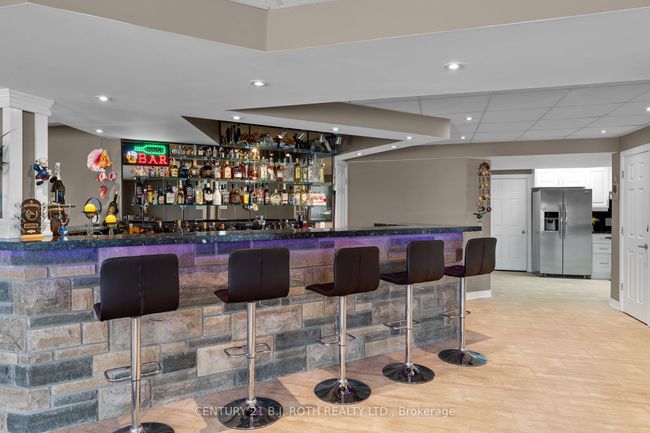 10 Brolley Cres, House other with 4 bedrooms, 4 bathrooms and 10 parking in Thornton ON | Image 24