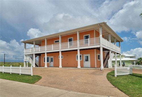 104 Five Dove Cir, Port Aransas, TX, 78373-4972 | Card Image
