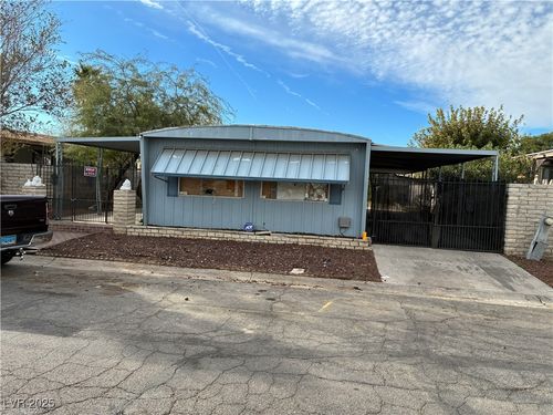 3775 Butternut Ln, Las Vegas, NV, 89115-6322 | Card Image