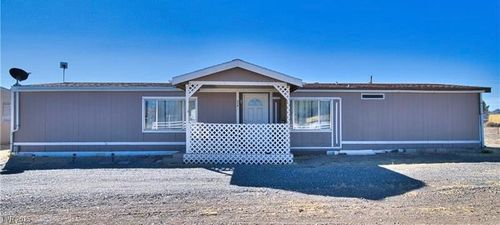 3581 W Dyer Rd, Pahrump, NV, 89048-2813 | Card Image