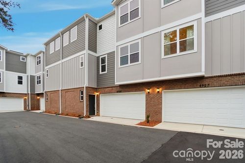 8929 Sharonbrook Dr, Charlotte, NC, 28210-5675 | Card Image