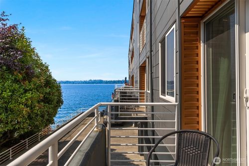 apt-101-733 Lake St S, Kirkland, WA, 98033-6436 | Card Image