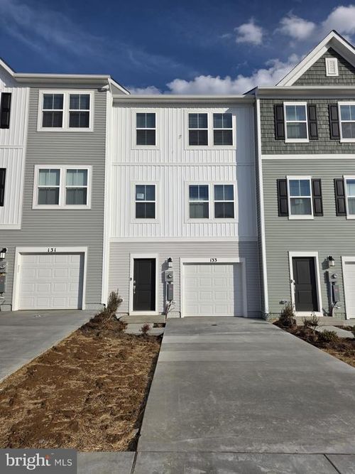133 Kinkade Ct, MARTINSBURG, WV, 25403-1321 | Card Image